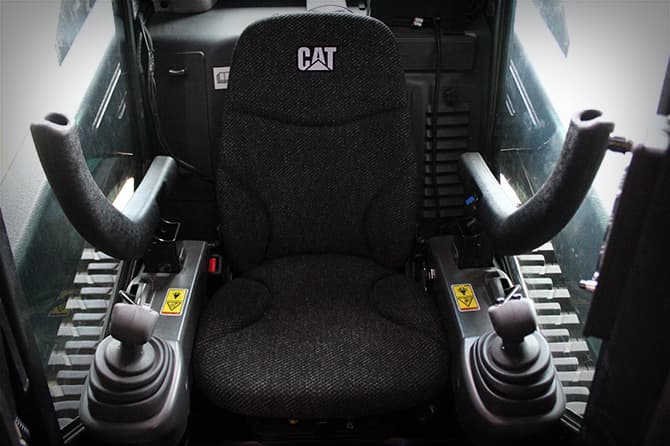 Interior - Operator compartment